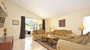 Villa familiar, en el área del jardín | Sala de estar