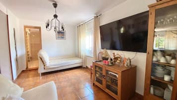 TV, DVD player