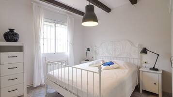 4 bedrooms, free WiFi