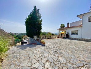 Terrace/patio - Club Villamar - Wonderful villa with private Swimming pool close to Lloret de Mar fully renewed i... (Lloret de Mar)