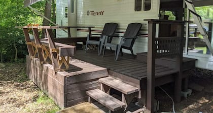 Der Terry Plus - Wohnmobilanhänger