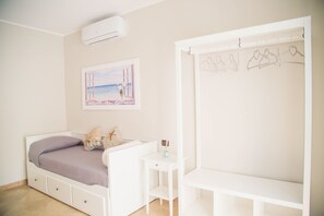 3 Schlafzimmer, Schreibtisch, Bügeleisen/Bügelbrett, WLAN