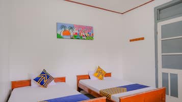 Economy Double Room | Desk, free WiFi
