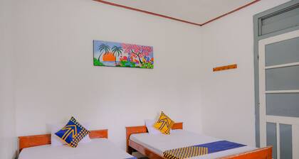 OYO Life 2638 Hotel Raya