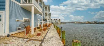 Captain's Rest - Lovely Waterfront on Marsh Island!