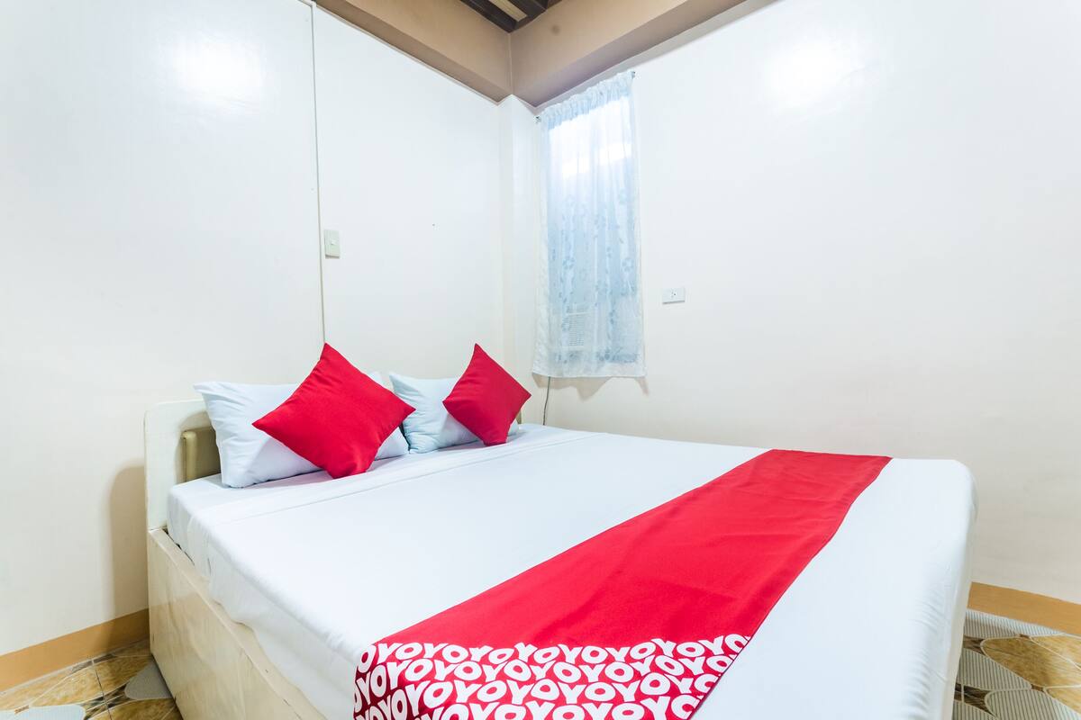 Quarto casal standard | Wi-Fi de cortesia, roupa de cama