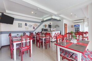 Restaurant - OYO 567 Blue Horizon Hostel (Dumaguete)