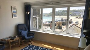 Unclassified image, 3 of 38, button - Porthgwel; A Cottage With Truly Breathtaking Views (St Ives)