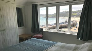 Unclassified image, 4 of 38, button - Porthgwel; A Cottage With Truly Breathtaking Views (St Ives)