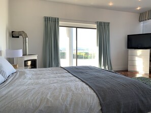 4 bedrooms, bed sheets - Victoria House Plymouth (Plymouth)