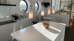Uklassifisert bilde, 4 av 49, knapp