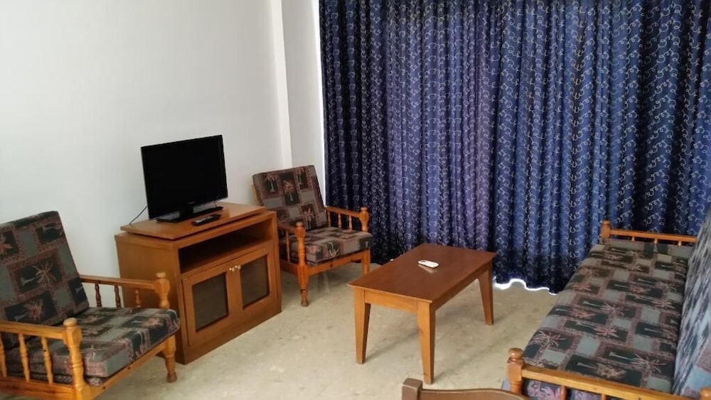 PELIDES HOLIDAY APARTMENTS photo 7