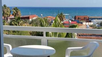 Studio, Non Smoking, Sea View | Balkoni