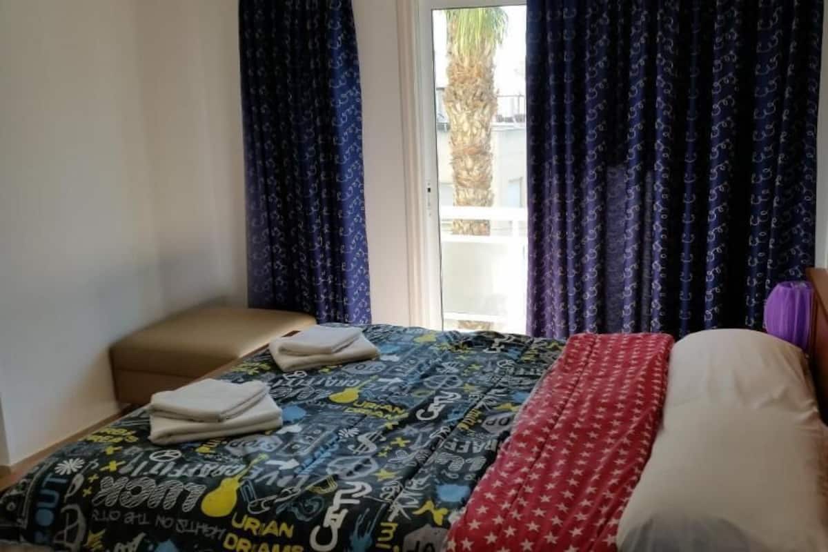 Apartment | Desk, WiFi (free), individually decorated, individually furnished