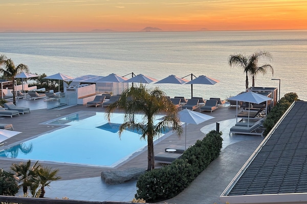 Seasonal outdoor pool, pool umbrellas, sun loungers