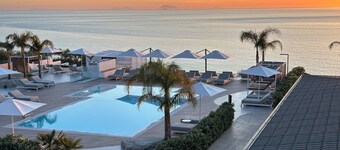 Midenza Seaside & Nature Retreat