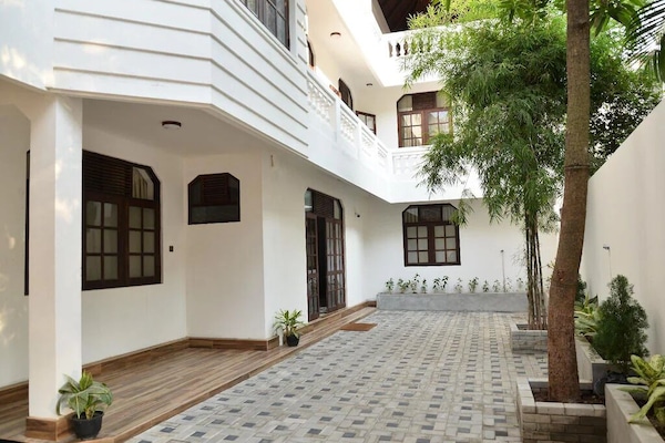 Bagian depan properti