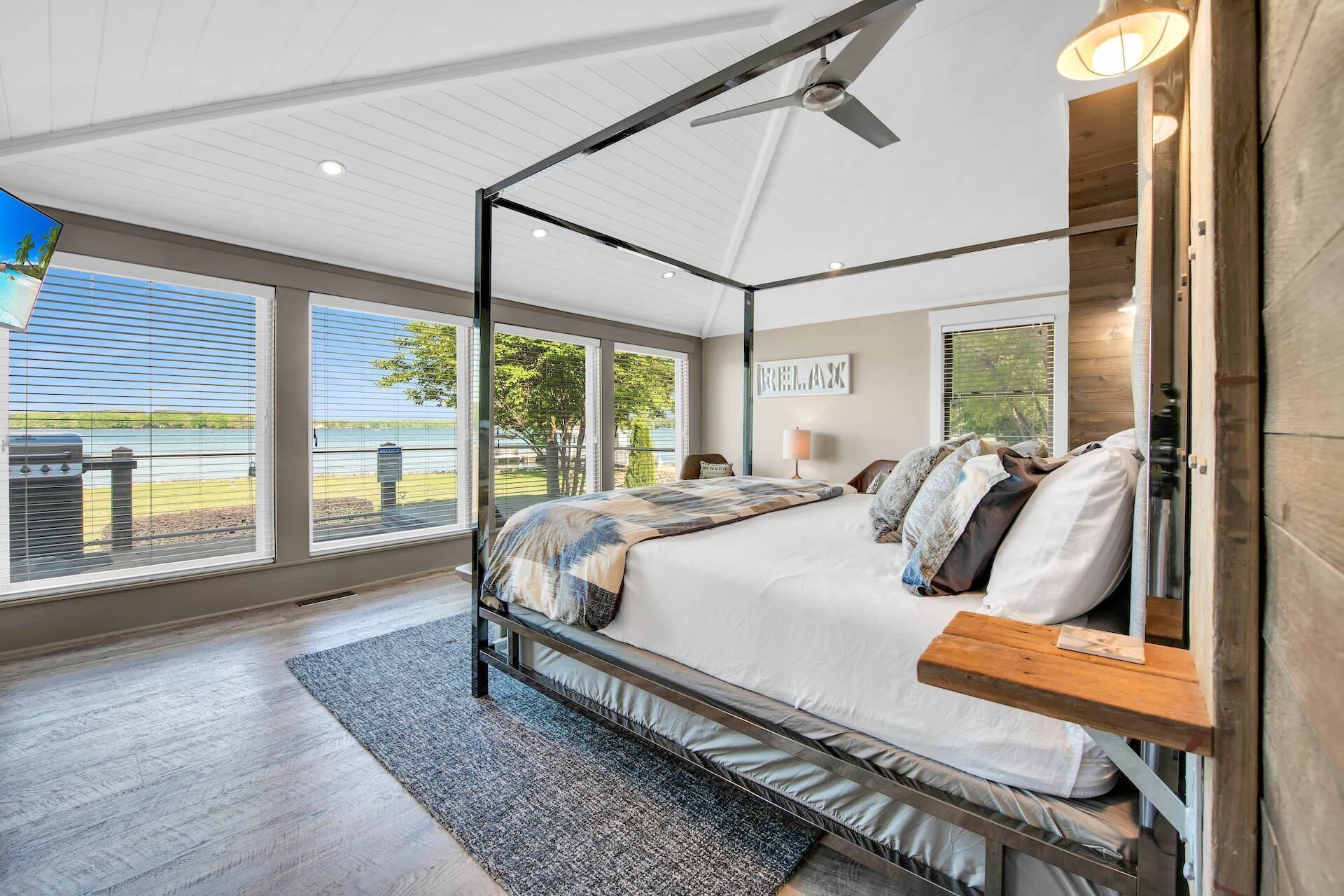 Huis, Meerdere bedden, uitzicht op meer (Lake Norman Breakaway) | 3 slaapkamers, individueel gedecoreerd, individueel gemeubileerd