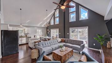 Huis (3 Bedrooms) | Woonruimte