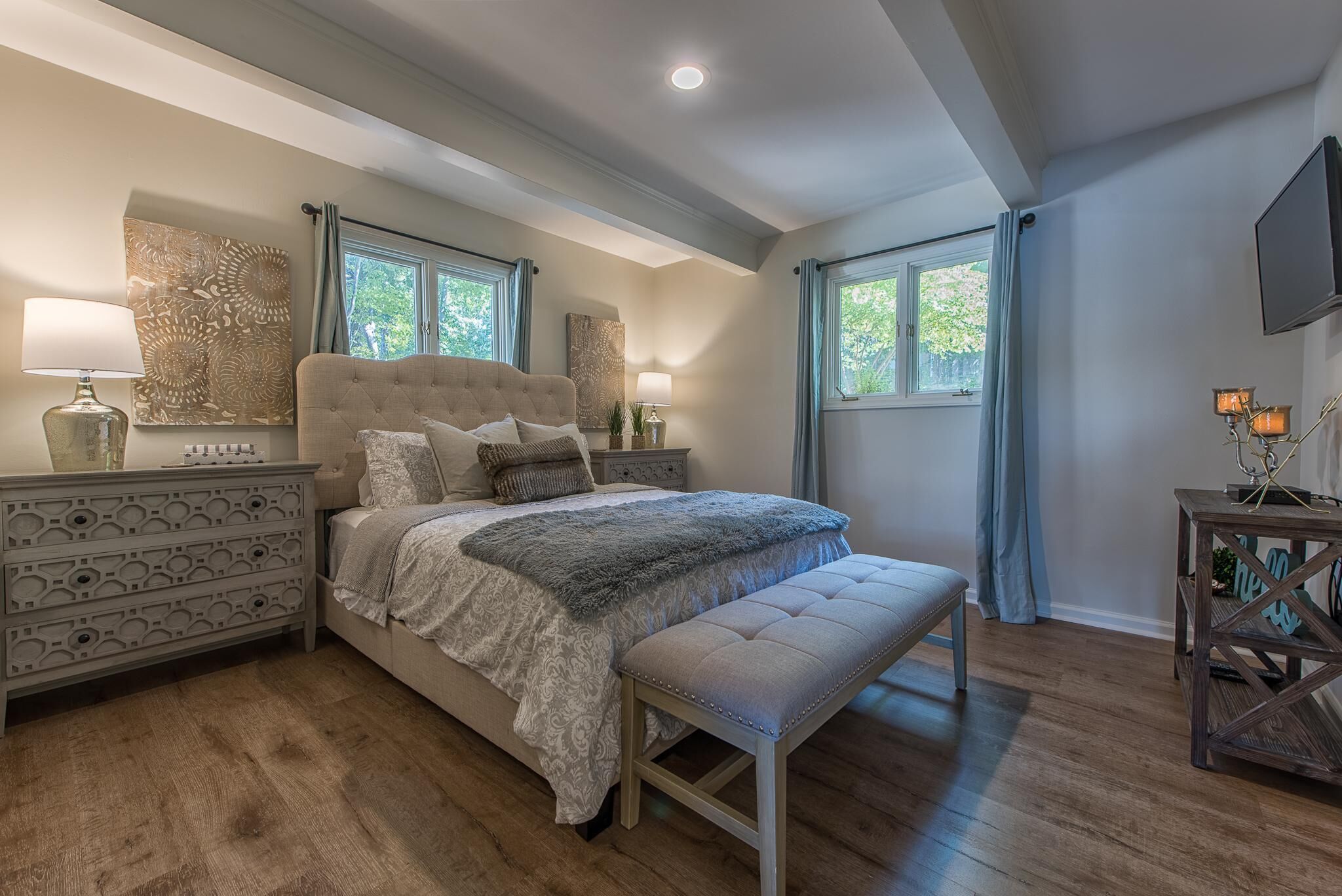 House, Multiple Beds (No Wake Zone) | 4 bedrooms, individually decorated, individually furnished, desk