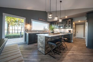 محمصة خبز، خلاط، خلاط، توابل