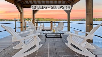 House, Multiple Beds (Southern Sunrise) | Property grounds