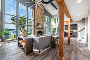 ハウス ベッド (複数台) (Lakeside Story) | 施設からの眺望