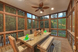 Ferienhaus, Mehrere Betten (Hidden Harbor) | Speisen