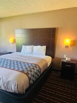 Basic Single Room | Desk, free WiFi