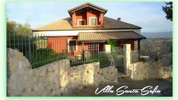 Facciata della struttura