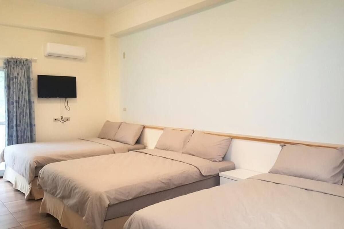 Desk, blackout curtains, free WiFi