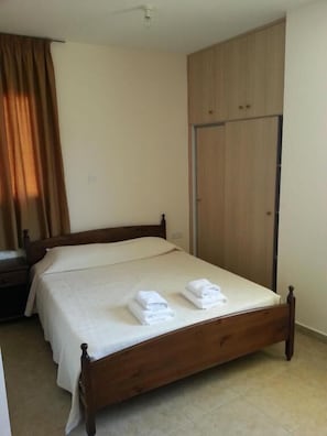 Studio | Individually decorated, individually furnished, iron/ironing board - St. Lazaros House (Larnaca)
