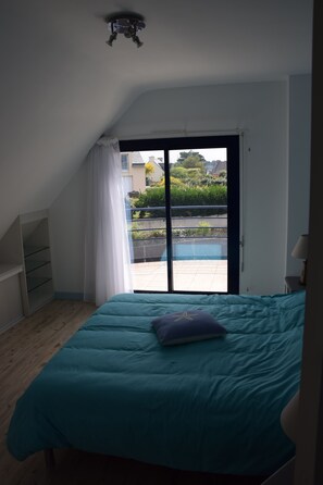 4 soverom, strykejern/-brett, wi-fi og sengetøy