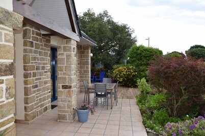 Superb house in peaceful area 200 from the sea