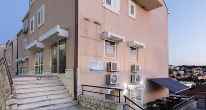 Hostel Free Bird - Adults Only