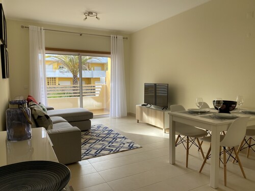 2 Schlafzimmer Apartment mit Pool in Conceição und Cabanas de Tavira