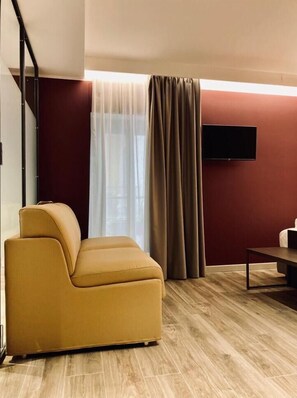 Deluxe-Dreibettzimmer (Ballerina 5) | 1 Schlafzimmer, Allergikerbettwaren, Betten mit Memory-Foam-Matratzen