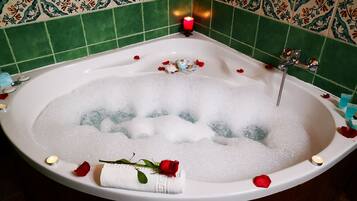 Romantisch appartement | 1 slaapkamer, individueel gedecoreerd, gratis wifi, beddengoed