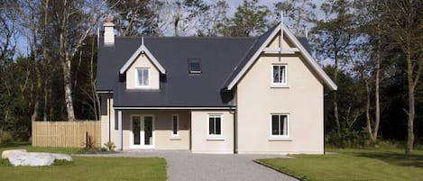 Cottage | Exterior