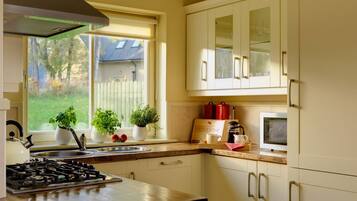 Cottage | Interior