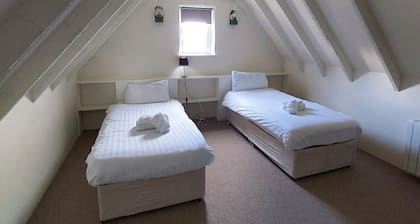 Corofin Lake Cottage No 4