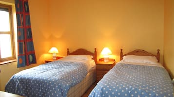 Cottage | 4 bedrooms, travel cot, bed sheets