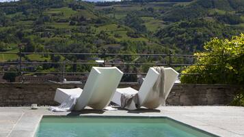 Piscina stagionale all'aperto