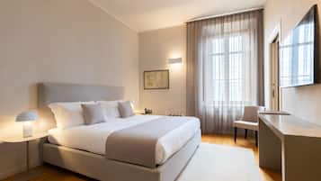 1 chambre, minibar, coffres-forts dans les chambres, bureau