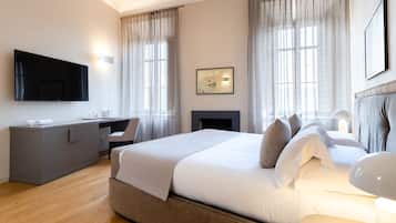 Suite junior (Sternia) | 1 dormitorio, minibar, caja fuerte y escritorio