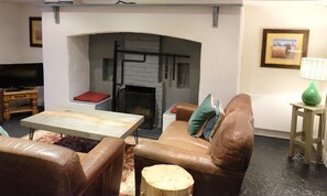 Cottage | Living room | LCD TV, fireplace - Ballyvaughan Cottage No 3 (Ballyvaughan)