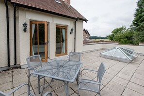Balcony - Mere Brook House (Wirral)