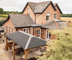 Front of property - Mere Brook House (Wirral)