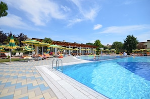 Poolside bar - Aparthotel & Villaggio Marco Polo (San Michele al Tagliamento)