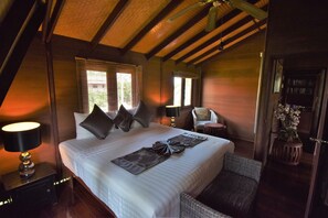 Vila, 3 quartos, para não fumantes, cozinha | 3 quartos, escrivaninha, ferros/tábuas de passar roupa